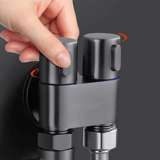 Toalettduschset – Hygienisk handdusch och rengöringsspray