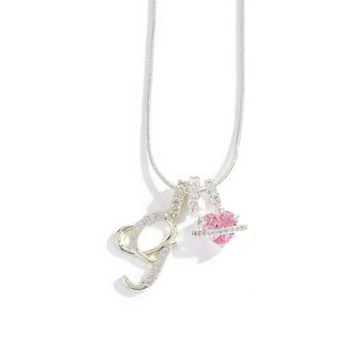 Elegant halsband med hjärtformat hänge