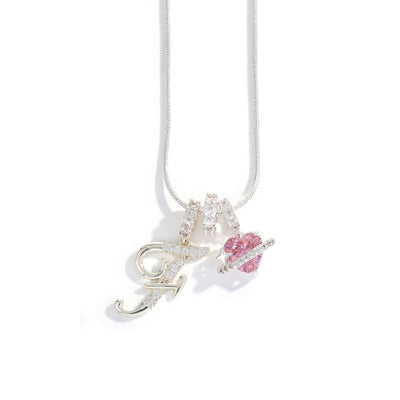 Elegant halsband med hjärtformat hänge