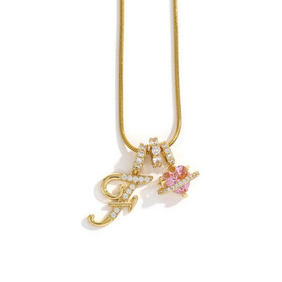 Elegant halsband med hjärtformat hänge