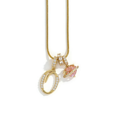 Elegant halsband med hjärtformat hänge