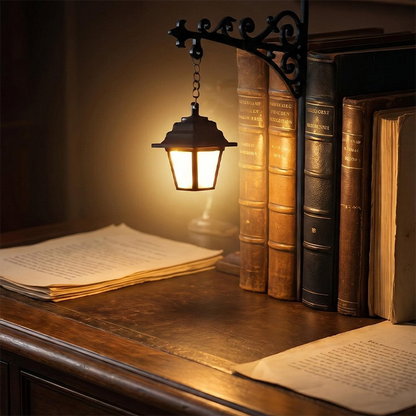 📢📢 Tidsbegränsat erbjudande: 50 % rabatt! 🔥 Mini retro gatlykta-bokstöd 📚💡 – Ge din bokhylla en unik design