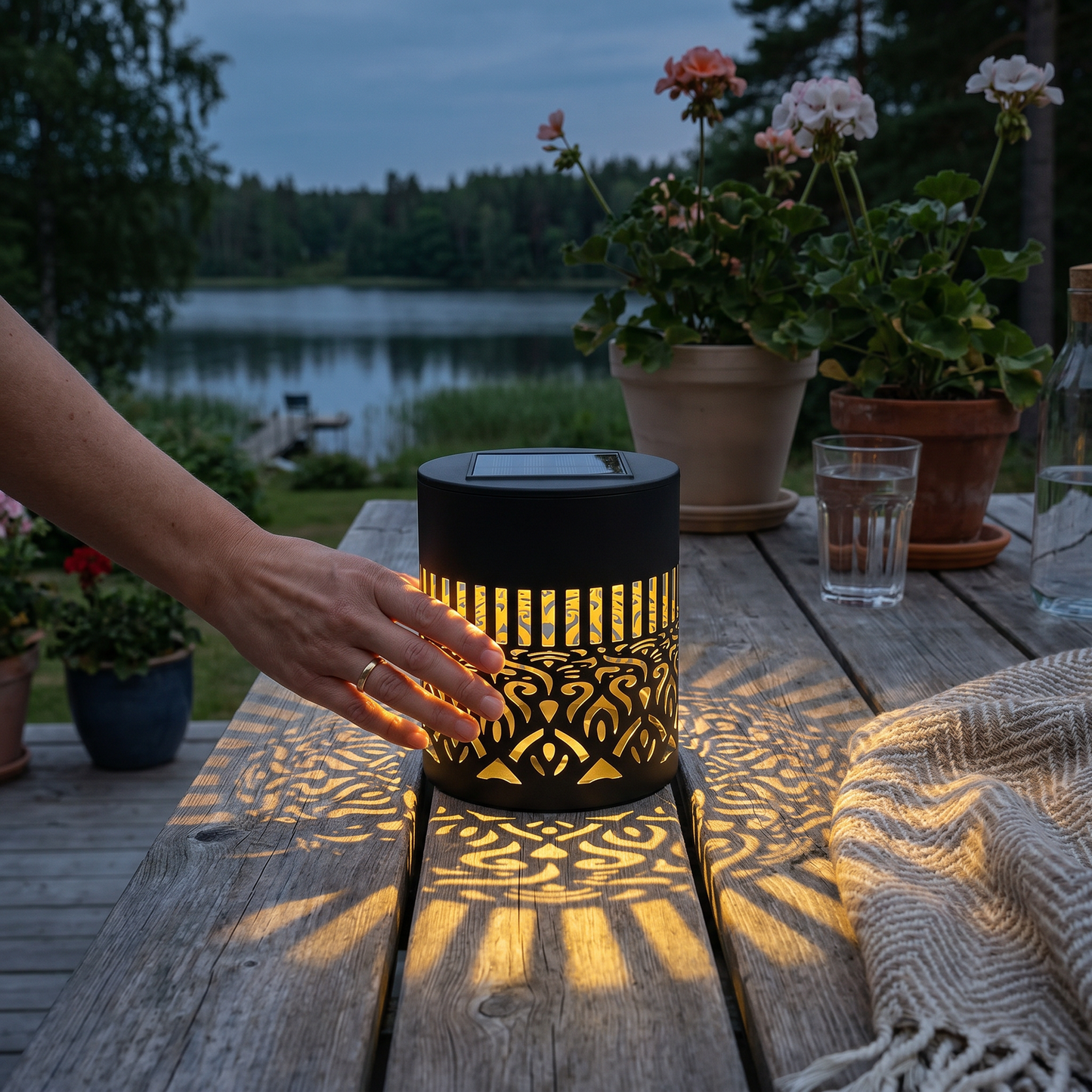 Färgglad solcells-mandala trädgårdslampa – Vattentät LED-vägglampa med projektionseffekt, för utomhusbruk